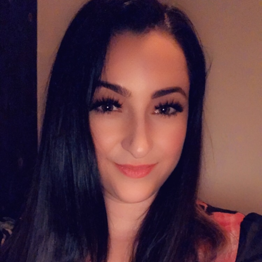 Meet your Posher, Christina